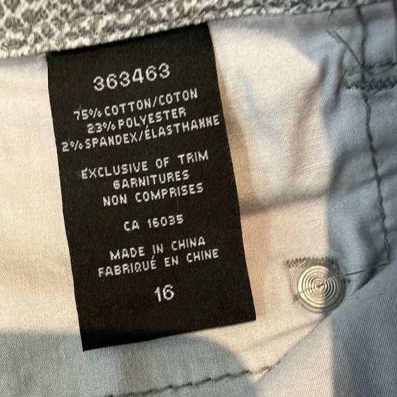 Fabulous😱snake print Nicole Miller size 16 jeans. - Picture 8 of 16